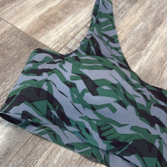 Knix camo bra XL - Picture 4 of 7